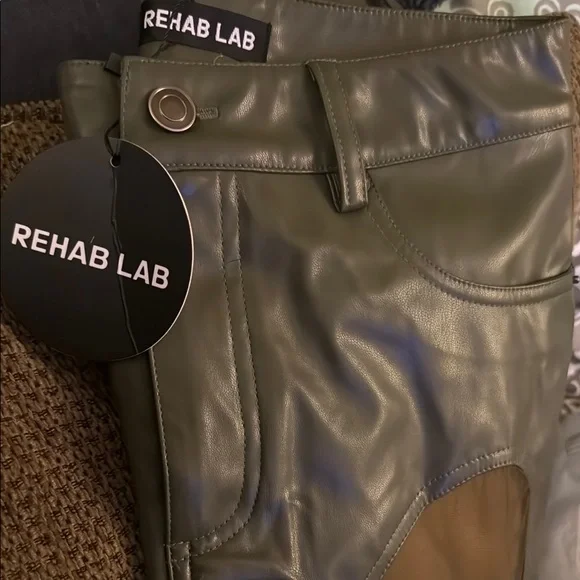 Rehab lab army green Skinny High-Waisted Mesh NWT Faux Leather Pants - Picture 4 of 4